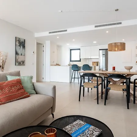 Middle Views Apartment